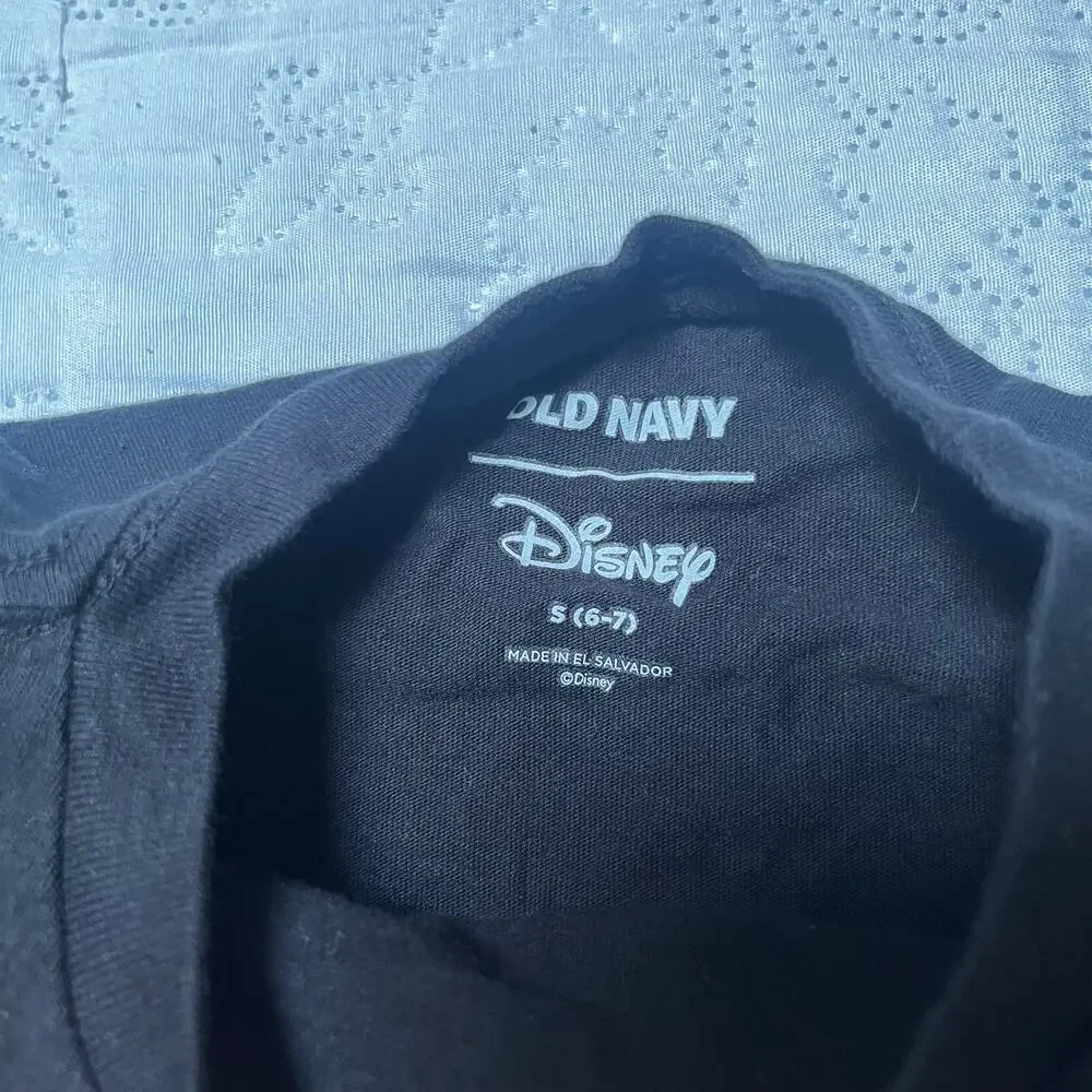 Old Navy Disney Mickey Mouse Heartbreaker Valentine’s Day Tee Size S / 6-7